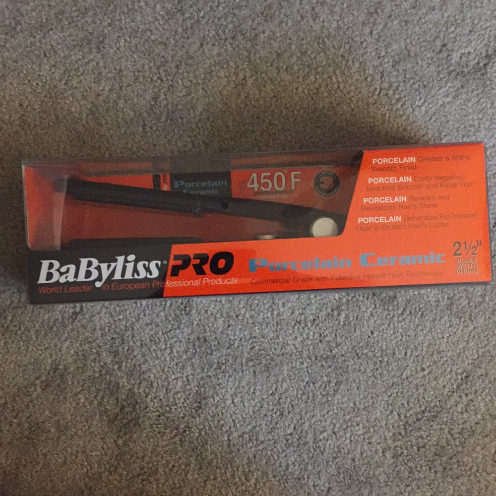 New BaBylissPro porcelain ceramic straightener